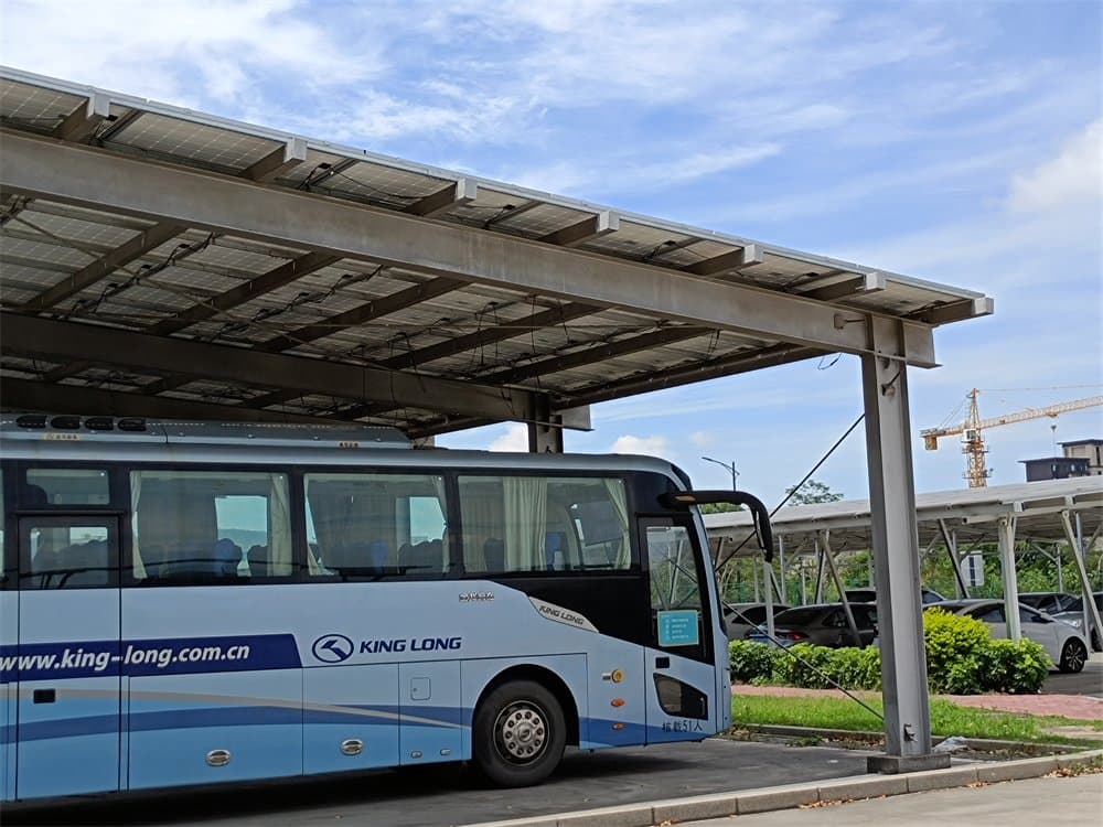 Bus Parking stalen zonneconstructie montage